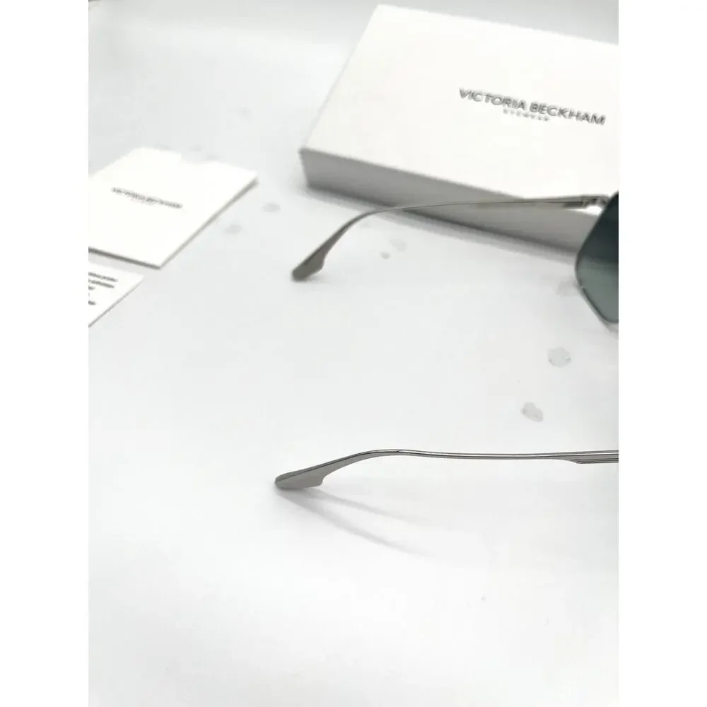 VICTORIA BECKHAM NEW Coin-Edge Navigator Sunglasses, Full Inclusion, Silver